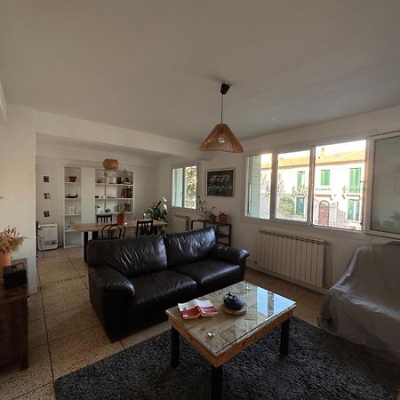 Chambres Dans Grand Appartement - Centre-Ville Монпелие Екстериор снимка